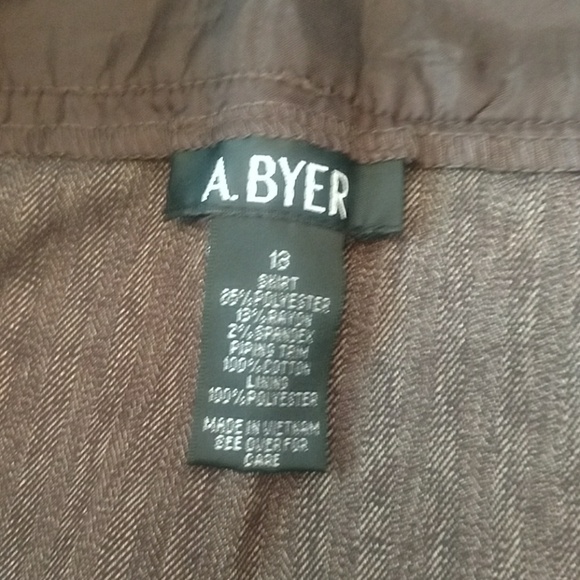 Skirt - Picture 4 of 5